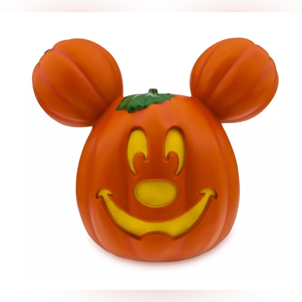 2023 Disney Parks Halloween Giant Mickey
Mouse Light Up Jack-o'-Lantern Limited